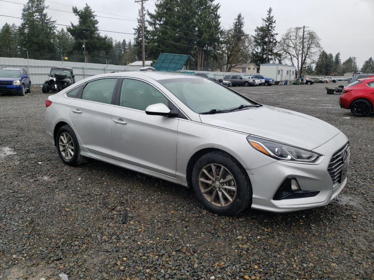 Photo 3 VIN: 5NPE24AF3KH791804 - HYUNDAI SONATA 