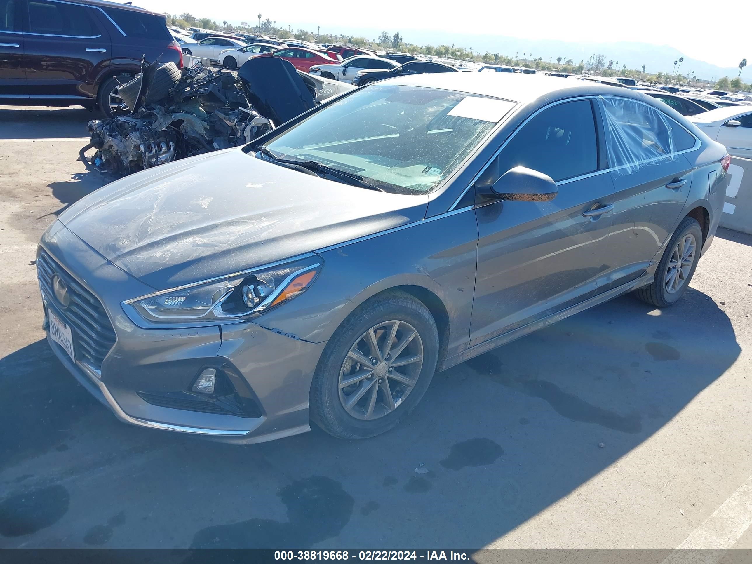 Photo 1 VIN: 5NPE24AF3KH794718 - HYUNDAI SONATA 