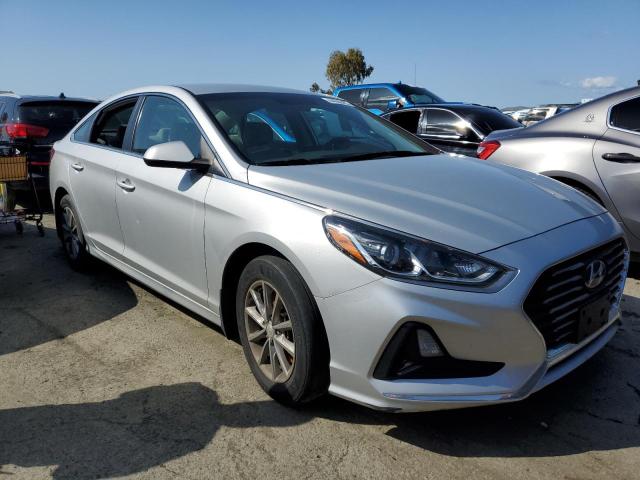 Photo 3 VIN: 5NPE24AF3KH798302 - HYUNDAI SONATA SE 