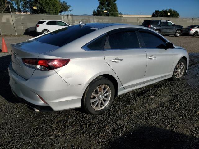 Photo 2 VIN: 5NPE24AF3KH799417 - HYUNDAI SONATA SE 