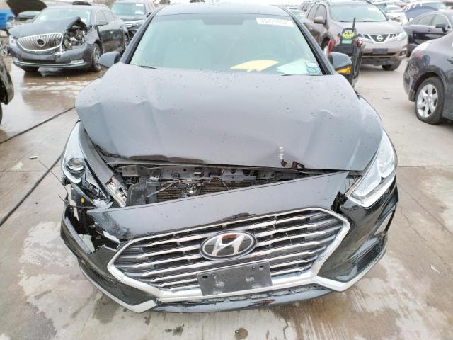 Photo 8 VIN: 5NPE24AF3KH806480 - HYUNDAI SONATA SE 