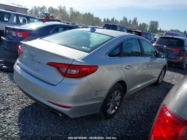 Photo 3 VIN: 5NPE24AF4FH008219 - HYUNDAI SONATA 