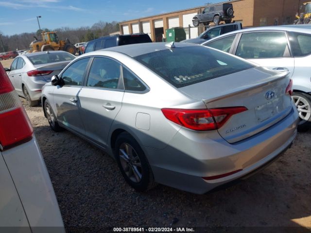 Photo 2 VIN: 5NPE24AF4FH011301 - HYUNDAI SONATA 