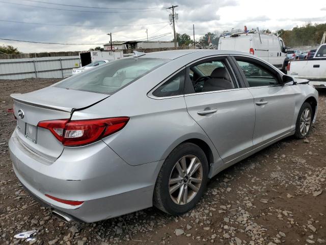 Photo 2 VIN: 5NPE24AF4FH011363 - HYUNDAI SONATA SE 