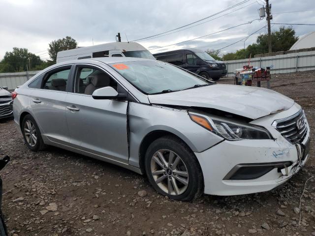 Photo 3 VIN: 5NPE24AF4FH011363 - HYUNDAI SONATA SE 