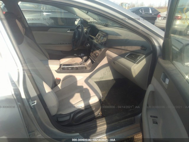 Photo 4 VIN: 5NPE24AF4FH043004 - HYUNDAI SONATA 