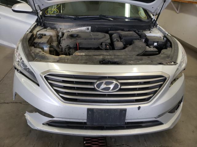 Photo 6 VIN: 5NPE24AF4FH060076 - HYUNDAI SONATA SE 