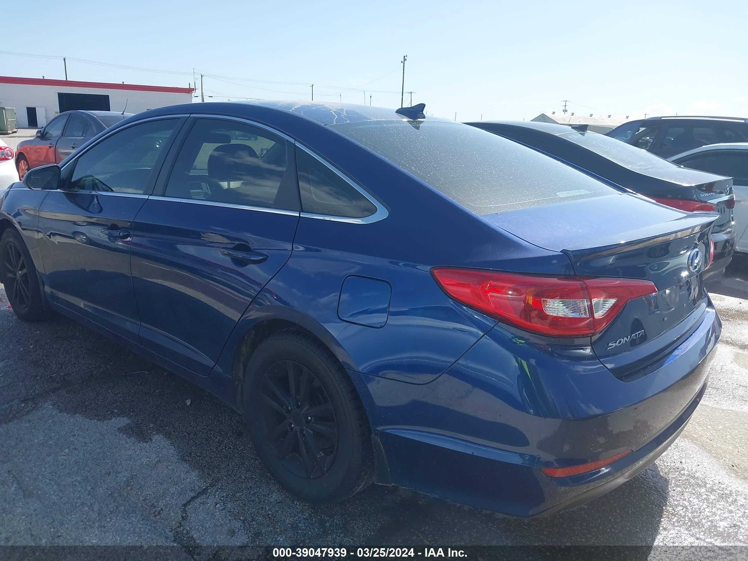 Photo 2 VIN: 5NPE24AF4FH149730 - HYUNDAI SONATA 