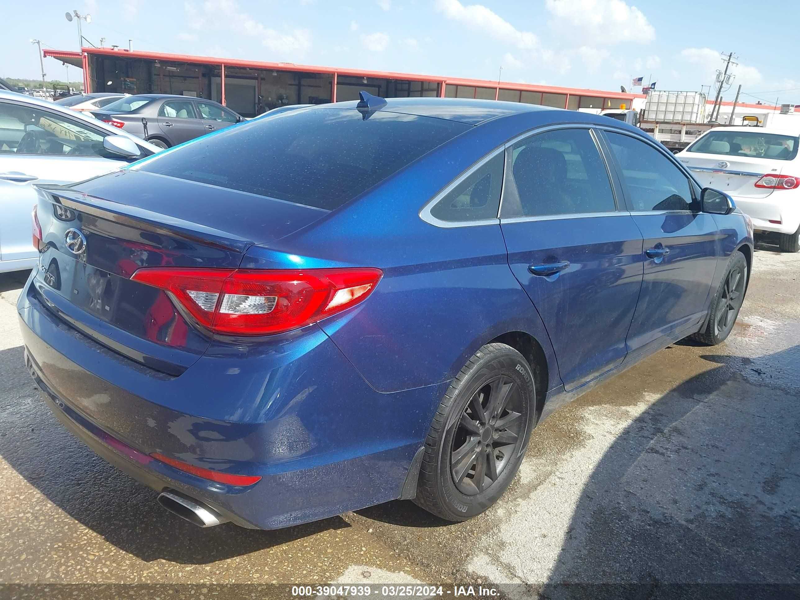 Photo 3 VIN: 5NPE24AF4FH149730 - HYUNDAI SONATA 