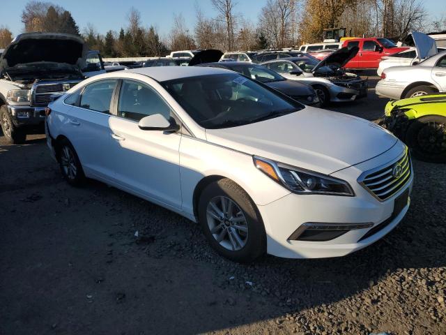 Photo 3 VIN: 5NPE24AF4FH164518 - HYUNDAI SONATA SE 