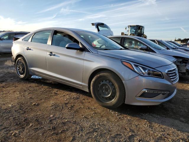 Photo 3 VIN: 5NPE24AF4FH175681 - HYUNDAI SONATA SE 