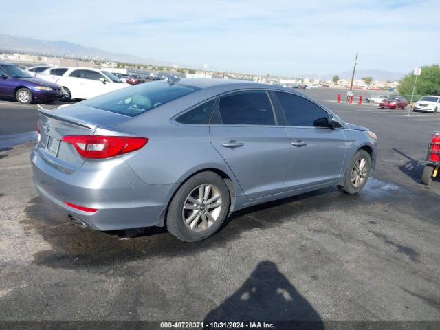 Photo 3 VIN: 5NPE24AF4FH178967 - HYUNDAI SONATA 