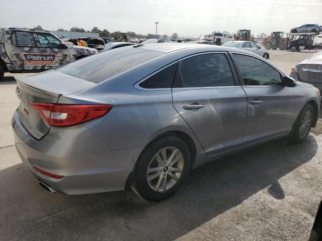 Photo 2 VIN: 5NPE24AF4FH183487 - HYUNDAI SONATA SE 