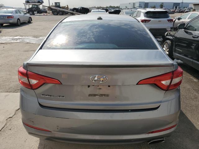 Photo 5 VIN: 5NPE24AF4FH183487 - HYUNDAI SONATA SE 