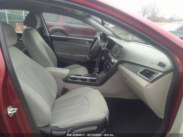 Photo 4 VIN: 5NPE24AF4FH190746 - HYUNDAI SONATA 