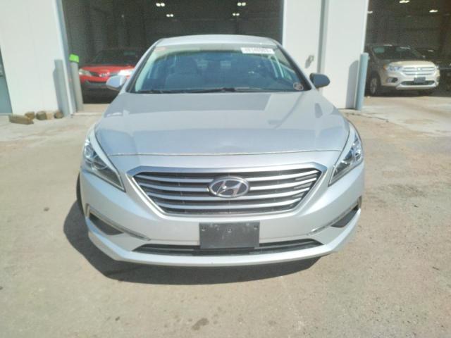 Photo 4 VIN: 5NPE24AF4FH209635 - HYUNDAI SONATA SE 