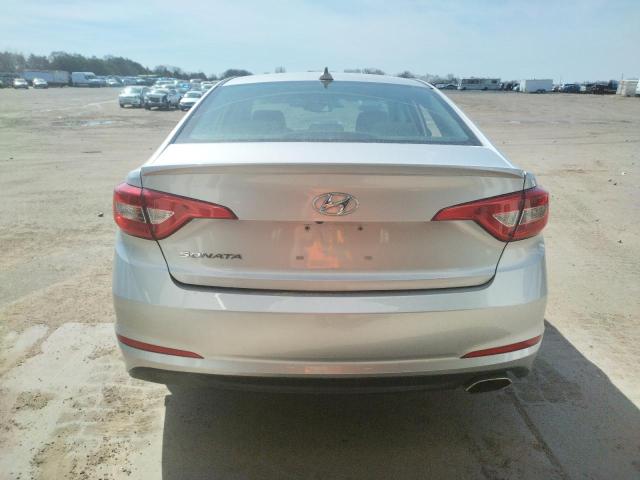 Photo 5 VIN: 5NPE24AF4FH209635 - HYUNDAI SONATA SE 