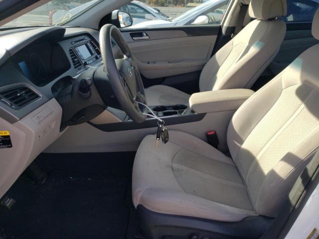 Photo 6 VIN: 5NPE24AF4FH218240 - HYUNDAI SONATA SE 