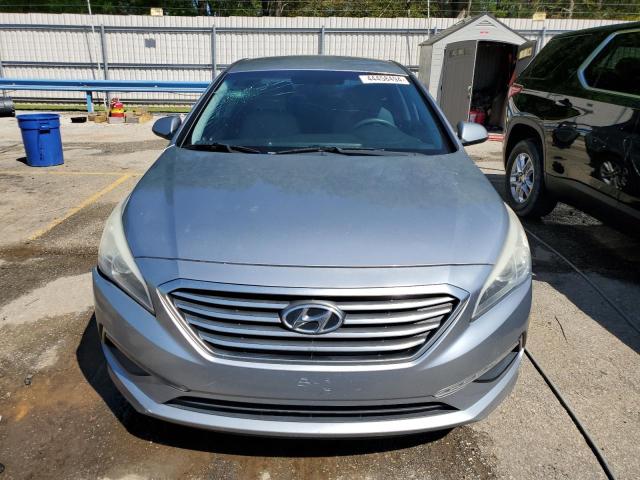 Photo 4 VIN: 5NPE24AF4FH238262 - HYUNDAI SONATA SE 