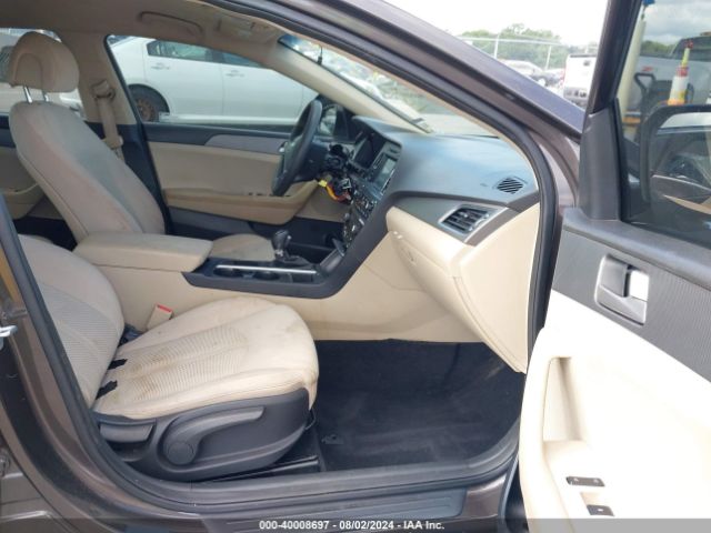 Photo 4 VIN: 5NPE24AF4GH260733 - HYUNDAI SONATA 