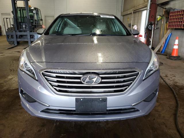 Photo 4 VIN: 5NPE24AF4GH275409 - HYUNDAI SONATA SE 