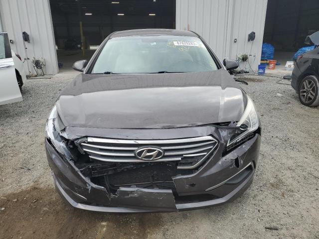 Photo 4 VIN: 5NPE24AF4GH280383 - HYUNDAI SONATA SE 