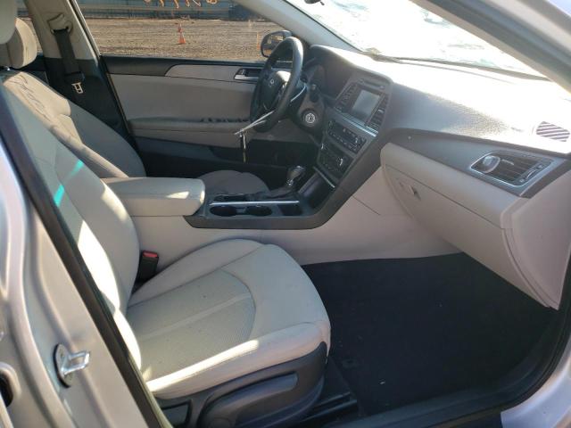 Photo 4 VIN: 5NPE24AF4GH288189 - HYUNDAI SONATA SE 