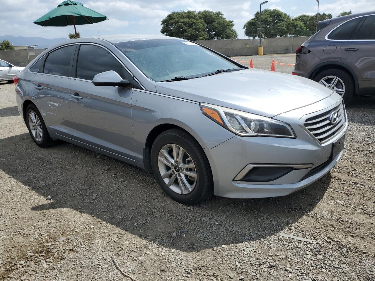 Photo 3 VIN: 5NPE24AF4GH290170 - HYUNDAI SONATA 