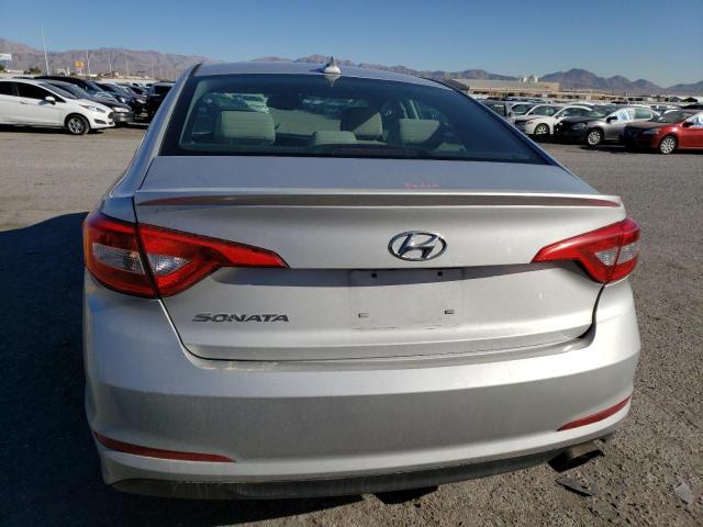 Photo 5 VIN: 5NPE24AF4GH303628 - HYUNDAI SONATA SE 