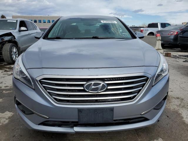 Photo 4 VIN: 5NPE24AF4GH316220 - HYUNDAI SONATA SE 