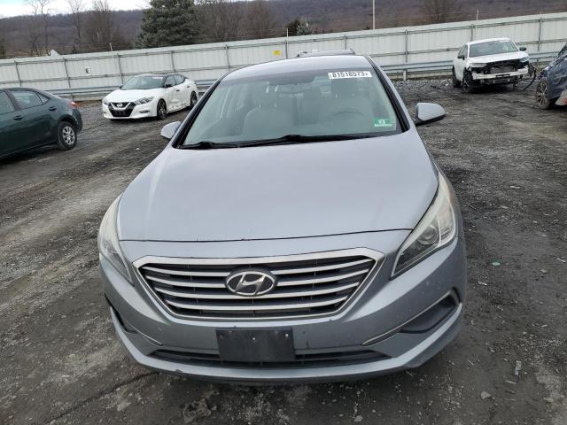 Photo 4 VIN: 5NPE24AF4GH320199 - HYUNDAI SONATA 