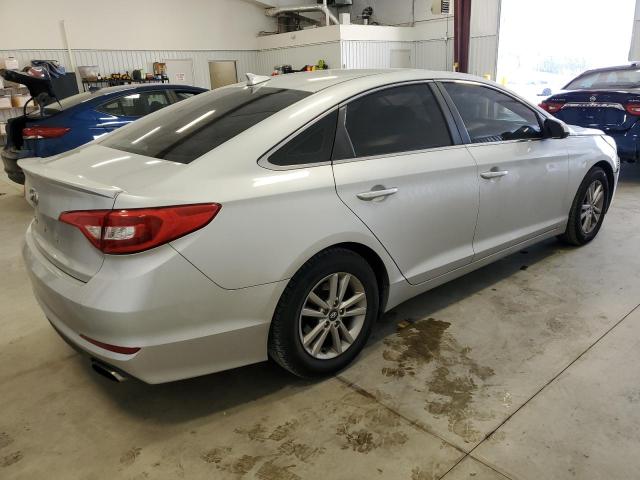 Photo 2 VIN: 5NPE24AF4GH352053 - HYUNDAI SONATA SE 