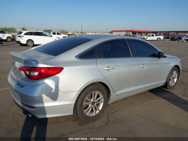 Photo 3 VIN: 5NPE24AF4GH362081 - HYUNDAI SONATA 