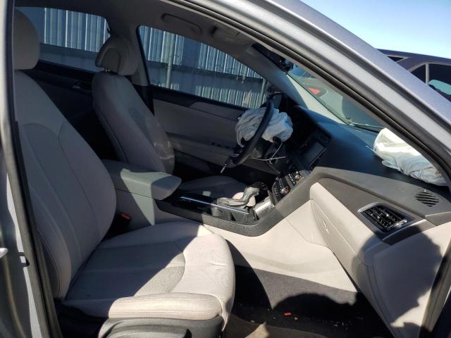 Photo 4 VIN: 5NPE24AF4GH377017 - HYUNDAI SONATA SE 