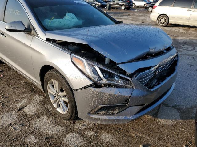 Photo 8 VIN: 5NPE24AF4GH377017 - HYUNDAI SONATA SE 