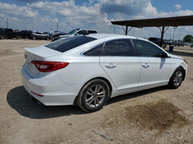 Photo 2 VIN: 5NPE24AF4GH380404 - HYUNDAI SONATA SE 