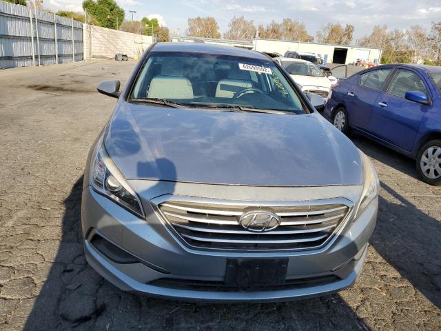 Photo 4 VIN: 5NPE24AF4GH393184 - HYUNDAI SONATA SE 