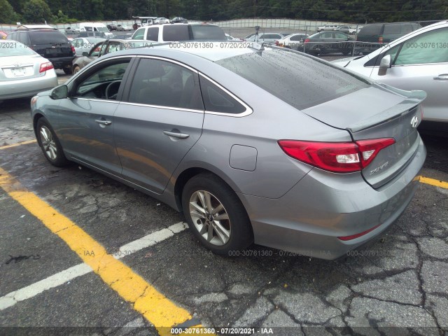 Photo 2 VIN: 5NPE24AF4GH394836 - HYUNDAI SONATA 