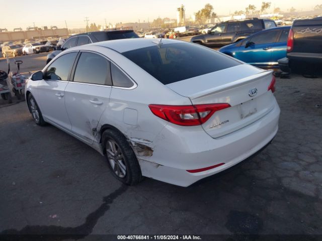 Photo 2 VIN: 5NPE24AF4GH405611 - HYUNDAI SONATA 