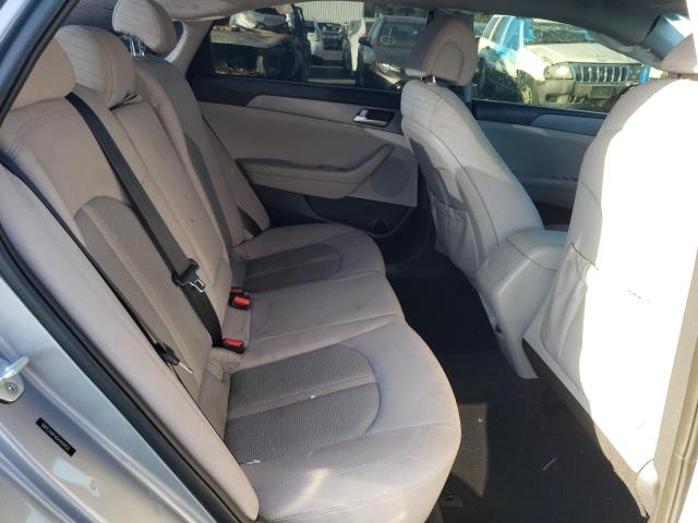 Photo 5 VIN: 5NPE24AF4GH409450 - HYUNDAI SONATA SE 