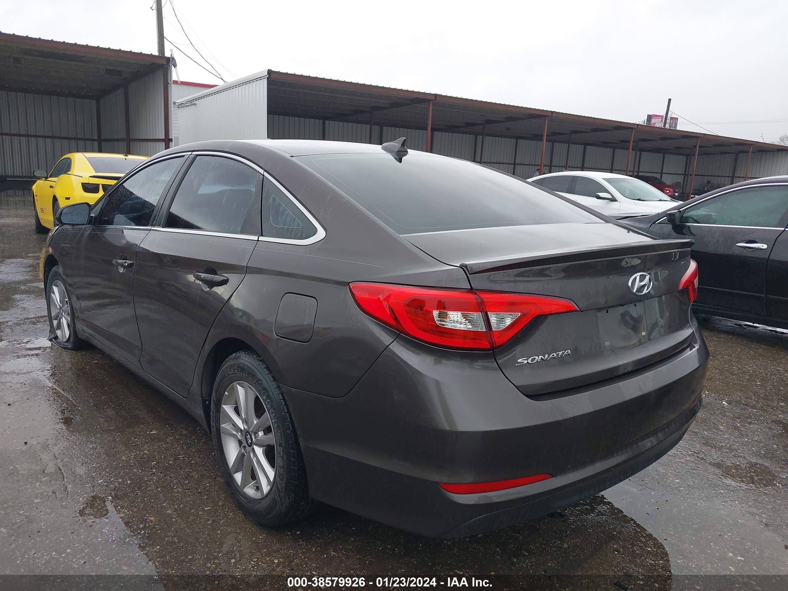 Photo 2 VIN: 5NPE24AF4GH413014 - HYUNDAI SONATA 