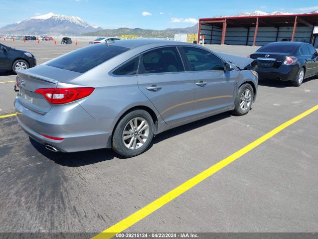 Photo 3 VIN: 5NPE24AF4HH437461 - HYUNDAI SONATA 