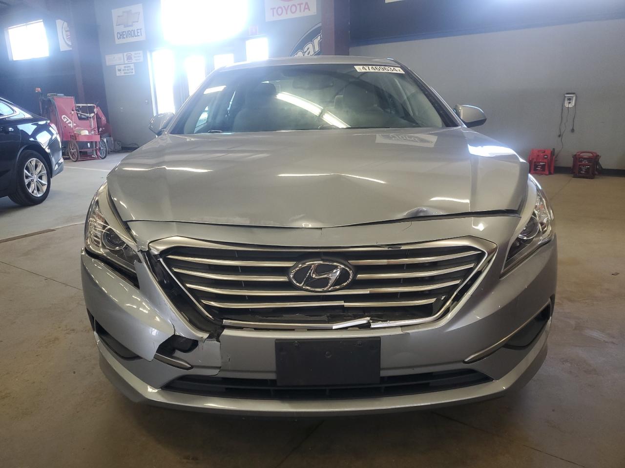 Photo 4 VIN: 5NPE24AF4HH440196 - HYUNDAI SONATA 