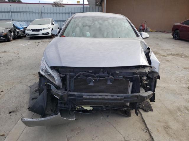 Photo 4 VIN: 5NPE24AF4HH441591 - HYUNDAI SONATA SE 