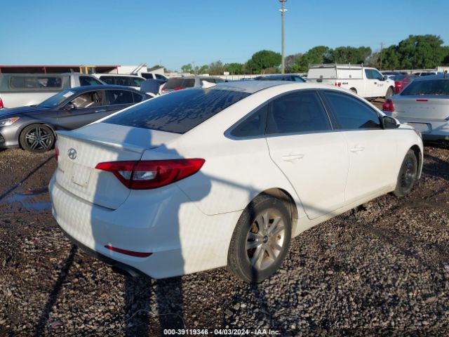 Photo 3 VIN: 5NPE24AF4HH442885 - HYUNDAI SONATA 