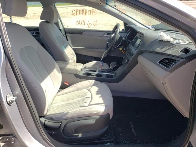 Photo 4 VIN: 5NPE24AF4HH448654 - HYUNDAI SONATA SE 