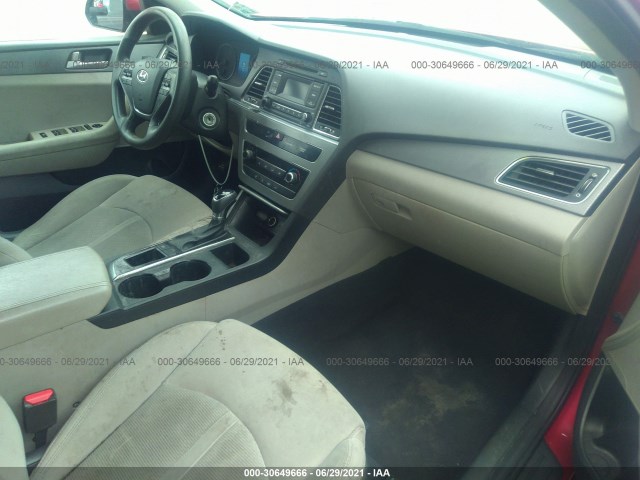 Photo 4 VIN: 5NPE24AF4HH472646 - HYUNDAI SONATA 