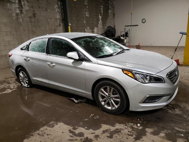 Photo 3 VIN: 5NPE24AF4HH477250 - HYUNDAI SONATA 