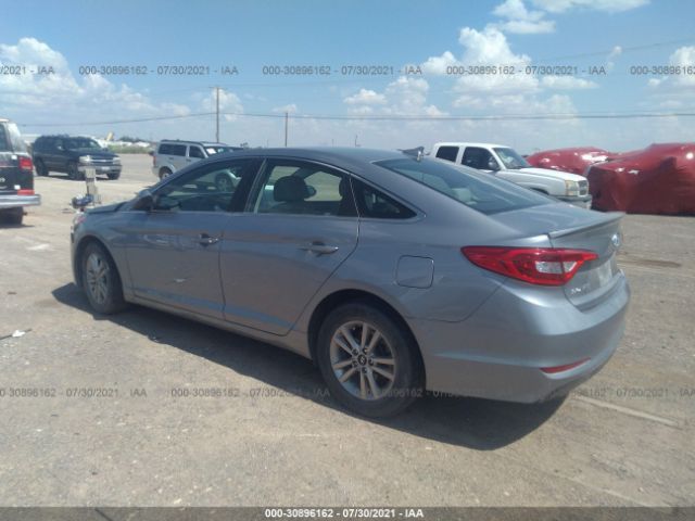 Photo 2 VIN: 5NPE24AF4HH479631 - HYUNDAI SONATA 