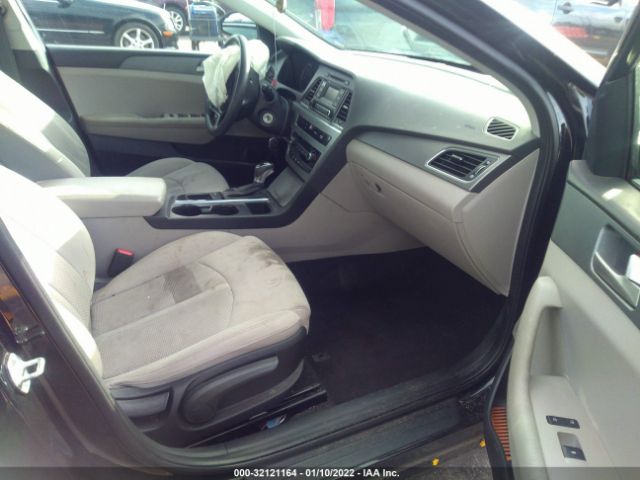 Photo 4 VIN: 5NPE24AF4HH488782 - HYUNDAI SONATA 